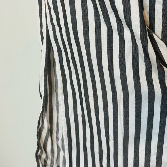 CUPCAKES AND CASHMERE Sandrine Black White Striped Side Slits Midi Skirt Size 2 - Picture 7 of 9